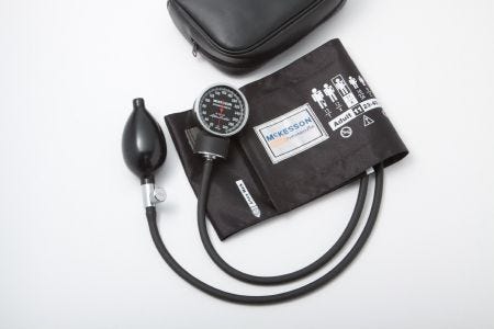 LUMEON 01-720-11ABKGM Aneroid Sphygmomanometer, 1 Each